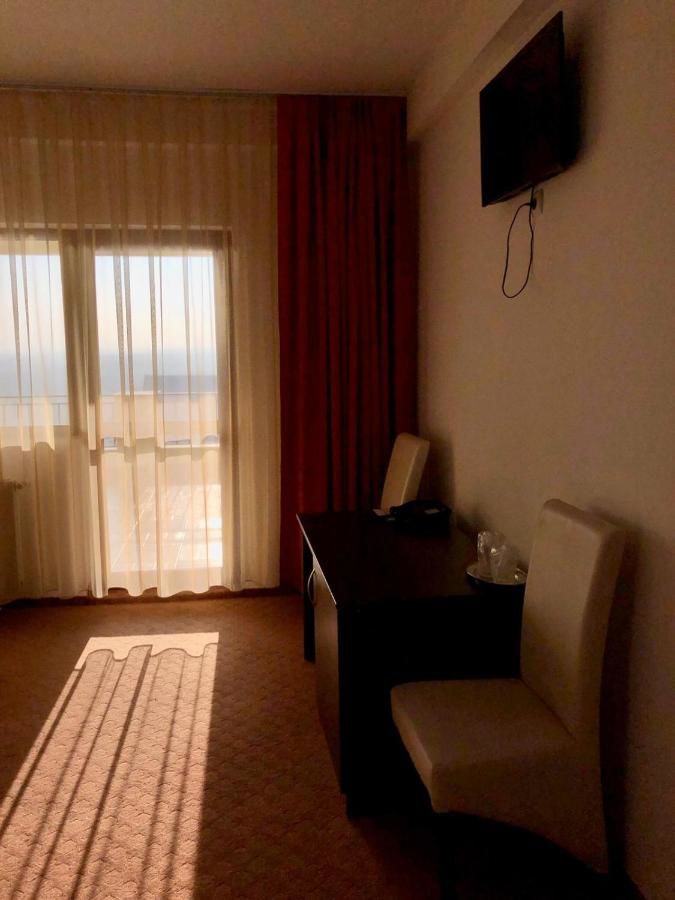 Отель Hotel A3 Кымпия-Турзи-19