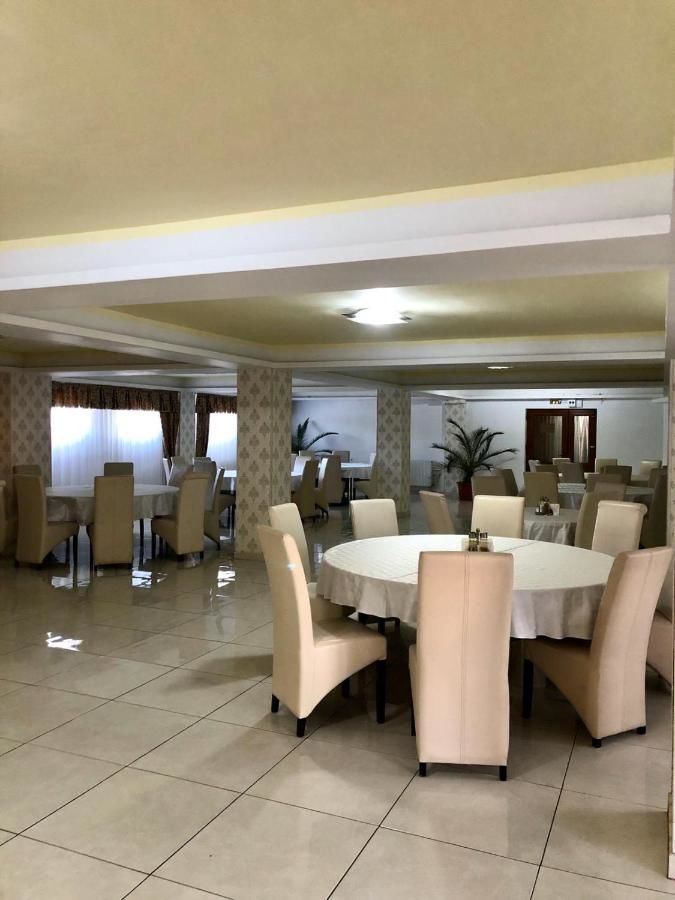 Отель Hotel A3 Кымпия-Турзи-28