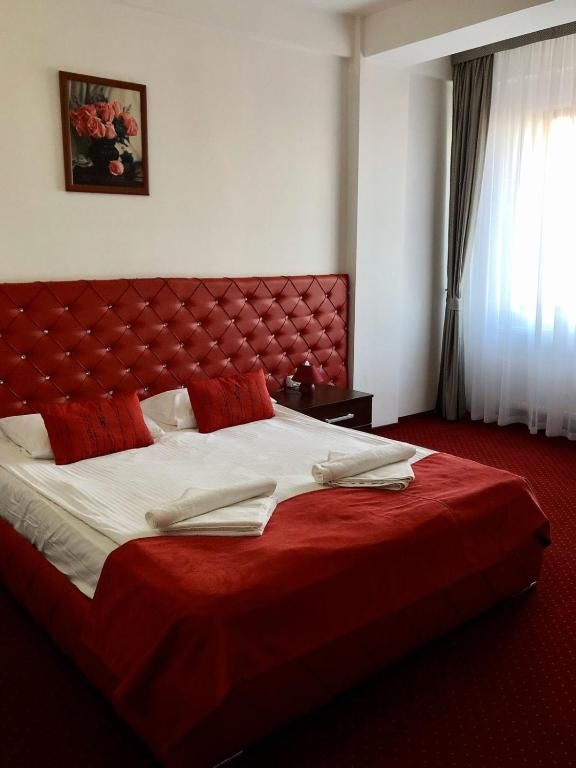 Отель Hotel A3 Кымпия-Турзи-40