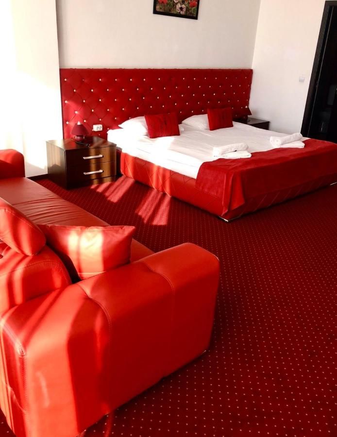 Отель Hotel A3 Кымпия-Турзи