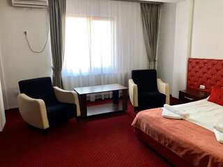 Отель Hotel A3 Кымпия-Турзи Двухместный номер Делюкс с 1 кроватью-8
