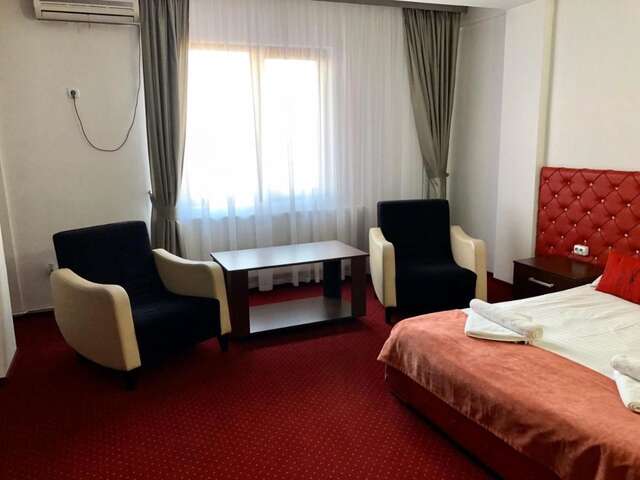 Отель Hotel A3 Кымпия-Турзи-13