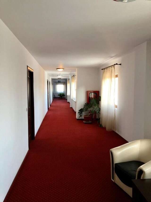 Отель Hotel A3 Кымпия-Турзи-22